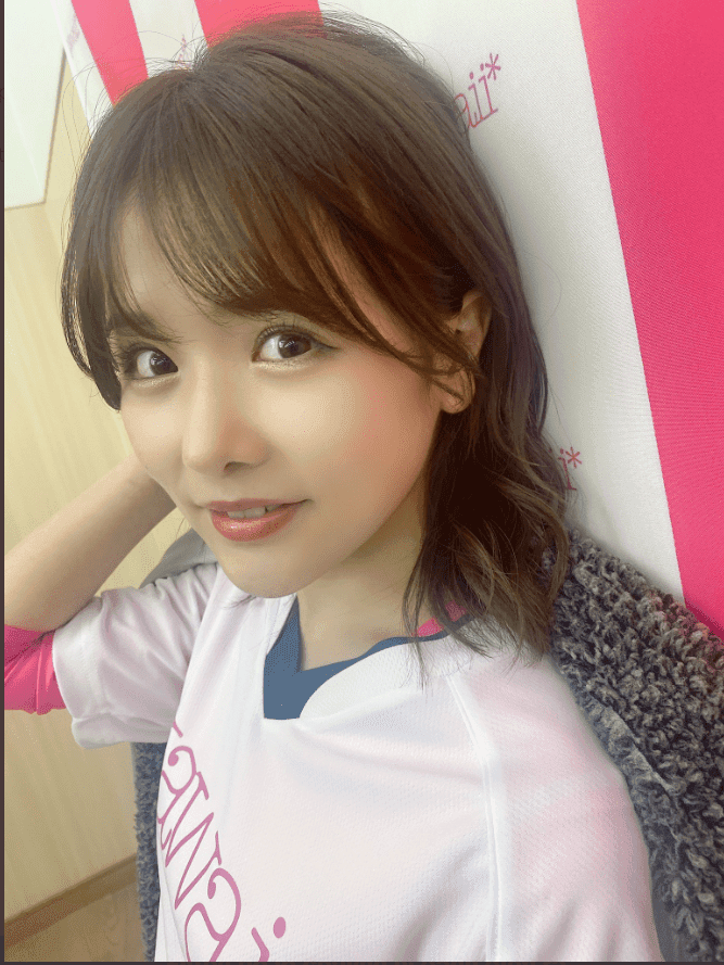 Yui Nagase (永瀬ゆい)