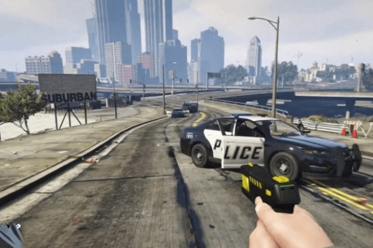 Mở game GTA lên trước khi nhập mã COde Cheat GTA 5